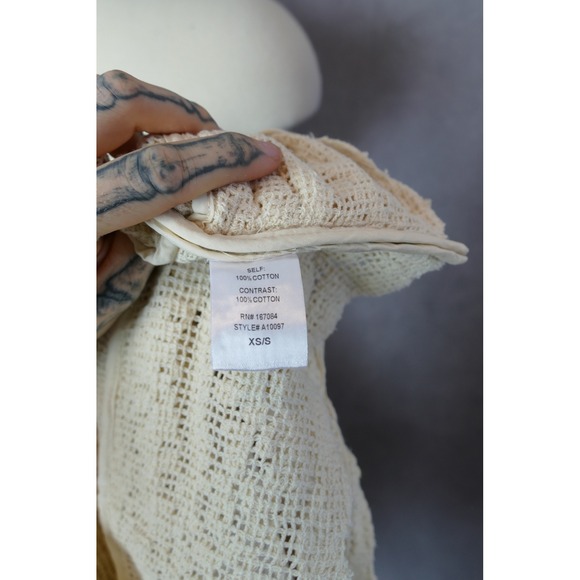 Tuckernuck Lace Cotton Crochet Poncho Womens XS/S Ivory V Neck Boho Tunic - Picture 12 of 12